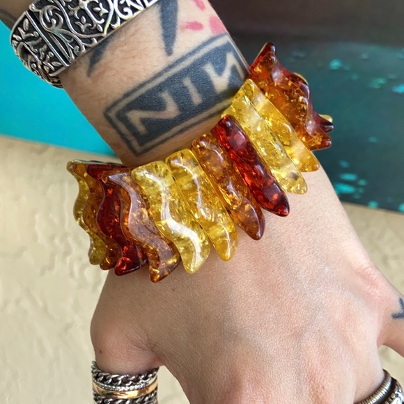 Genuine gradiant baltic amber thick boho bracelet - Picture 6 of 8